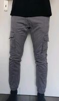 Cargohose von Jack & Jones in grau (29 Weite/30 Länge in Tapered) Bayern - Germering Vorschau