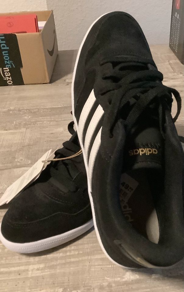 Adidas Schuhe Gr. 40 neu in Stuttgart