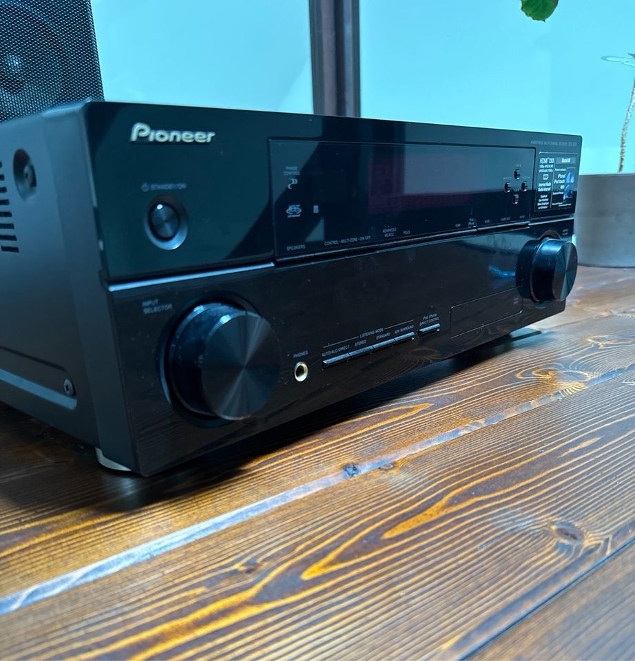 Pioneer VSX-920 Audio/Video Multi-Channel Receiver in Aschaffenburg