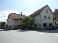 2 Häuser in Kombination mit vielen Zimmern und Möglichkeiten Bayern - Niederviehbach Vorschau