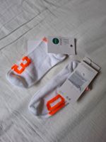 2 Paar Sneaker Socken Gr 36-39 weiß/neon Orange NEU Wandsbek - Hamburg Rahlstedt Vorschau