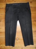 BRAX Herren Hose Chino Schwarz Gr. 40/32 sehr guter Zustand Berlin - Steglitz Vorschau