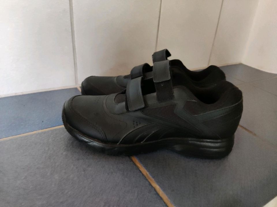 Reebok Schuhe Gr. 40 in Allmendingen