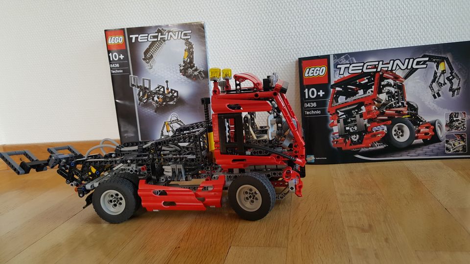 LEGO Technic 8436 - Truck mit Pneumatik-Kran in Hiltrup