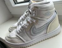 Coole Nike Air Jordan Sneaker in Größe 35,5 Köln - Zollstock Vorschau