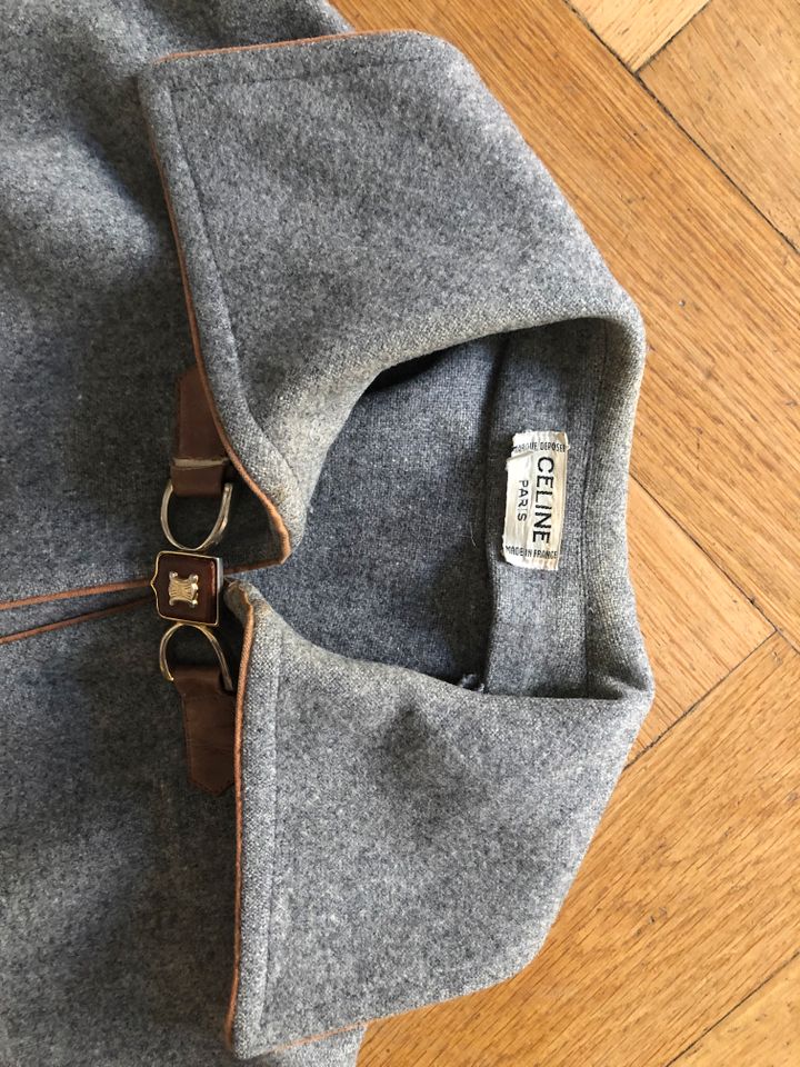 Céline Celine Paris Cape Poncho Coat Jacke Mantel grau braun in Berlin