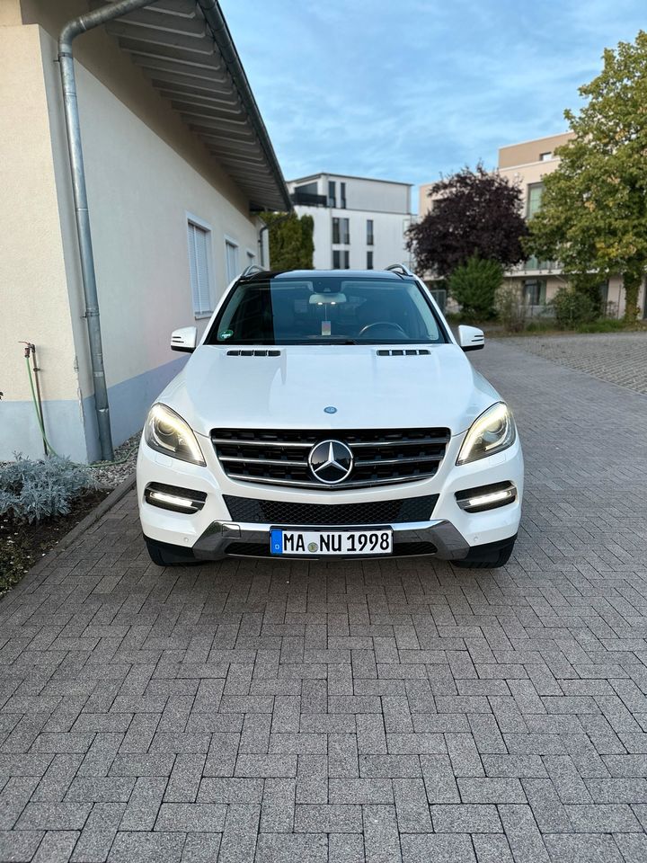 Mercedes Benz Ml 350 4matic bluetac voll Ausstattung top Zustand in Mannheim