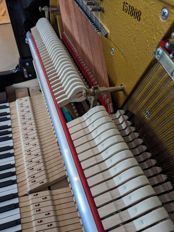 Klavier von Grotrian Steinweg - Modell 124 - Sondermodell in Sinsheim