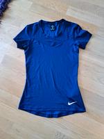 T-Shirt Nike, Gr. XS München - Moosach Vorschau
