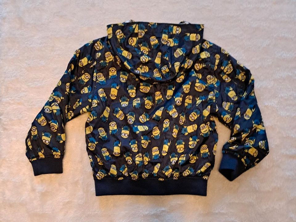 Minion Jacke Größe 116 5 bis 6 Jahre Jungen in Lauchhammer