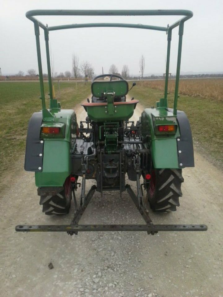 Verkaufe FENDT-Geräteträger-GTW 231 S - EZ:22.06.2015 - Bst.:1038 in Nördlingen