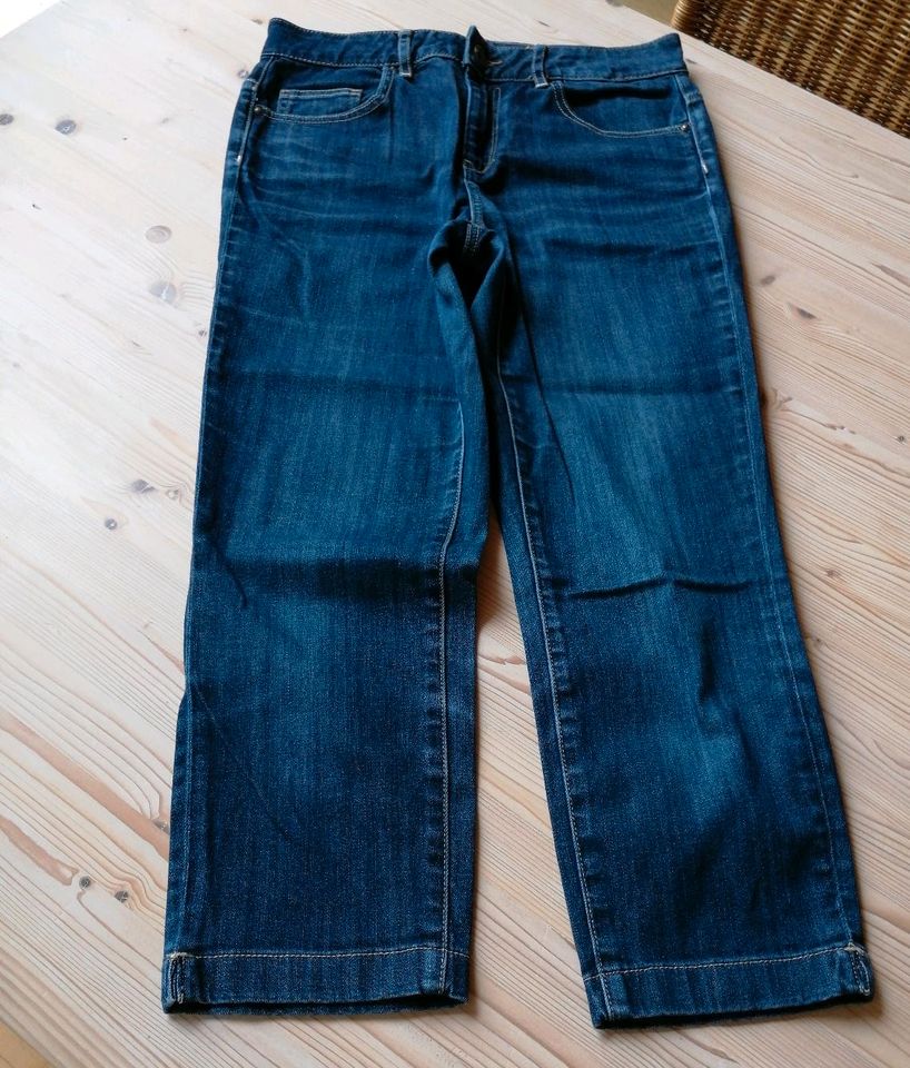 Esprit Damen Jeans 3/4 Länge in 28 in Hermeskeil