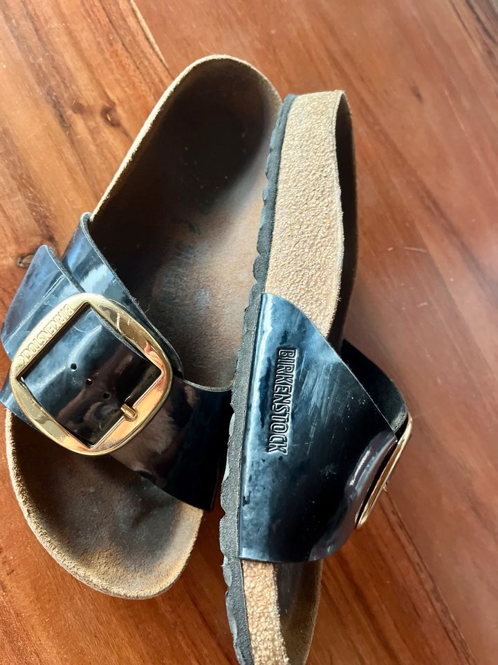 Birkenstock Madrid Big Buckle Schwarz glänzend Gold 39 in Forchheim