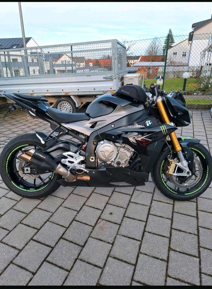 BMW S100R scheckheftgepflegt in Langquaid