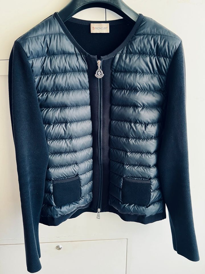 Original Moncler Jacke Navy Gr. M NP: 660 EU in Hannover