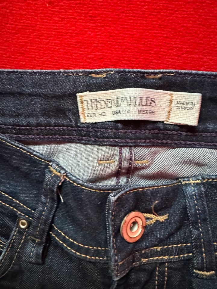 Jeans anthrazit grau Größe 36 gerade Form in Rottweil