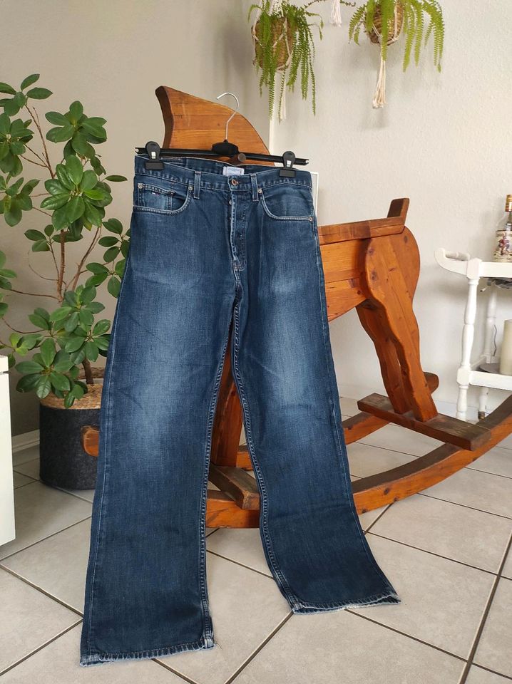 Tommy Hilfiger Jeans Herren Vintage in Mülheim-Kärlich