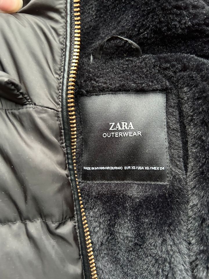 Winterjacke von Zara in Hann. Münden