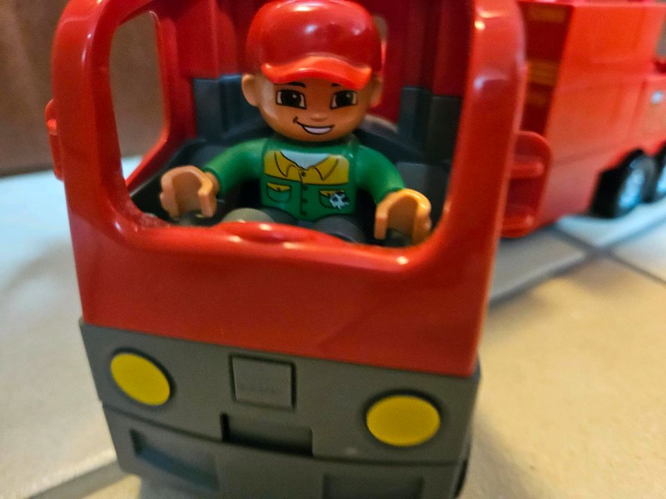 Lego Duplo LKW mit Figur in Wollershausen