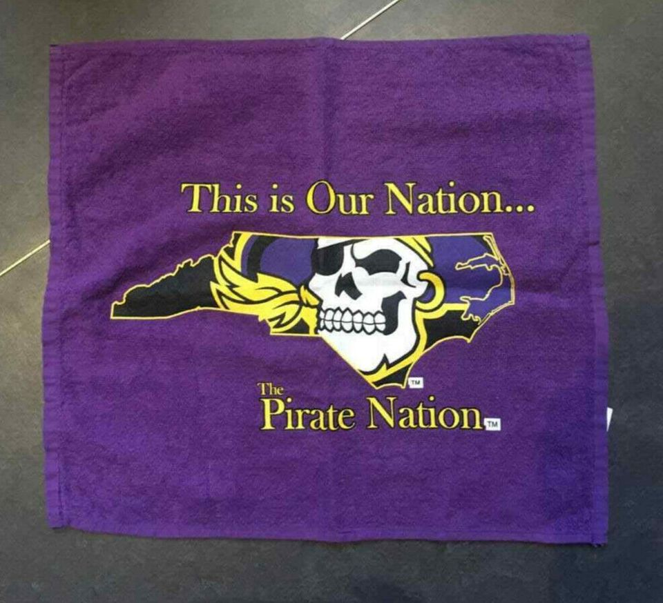 Pirate Nation Handtuch der East Carolina Pirates in Hamburg