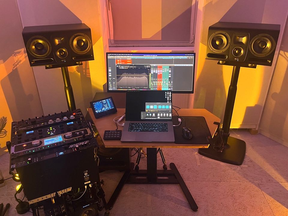 Mixing & Mastering Studio/ Mix Master Tonstudio Music Production in Berlin
