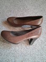 TAMARIS Pumps Gr. 38 Neu, taupe Niedersachsen - Hemslingen Vorschau