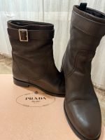 100 % Prada Stiefelleten Boots Gr. 40 guter Zustand Frankfurt am Main - Harheim Vorschau