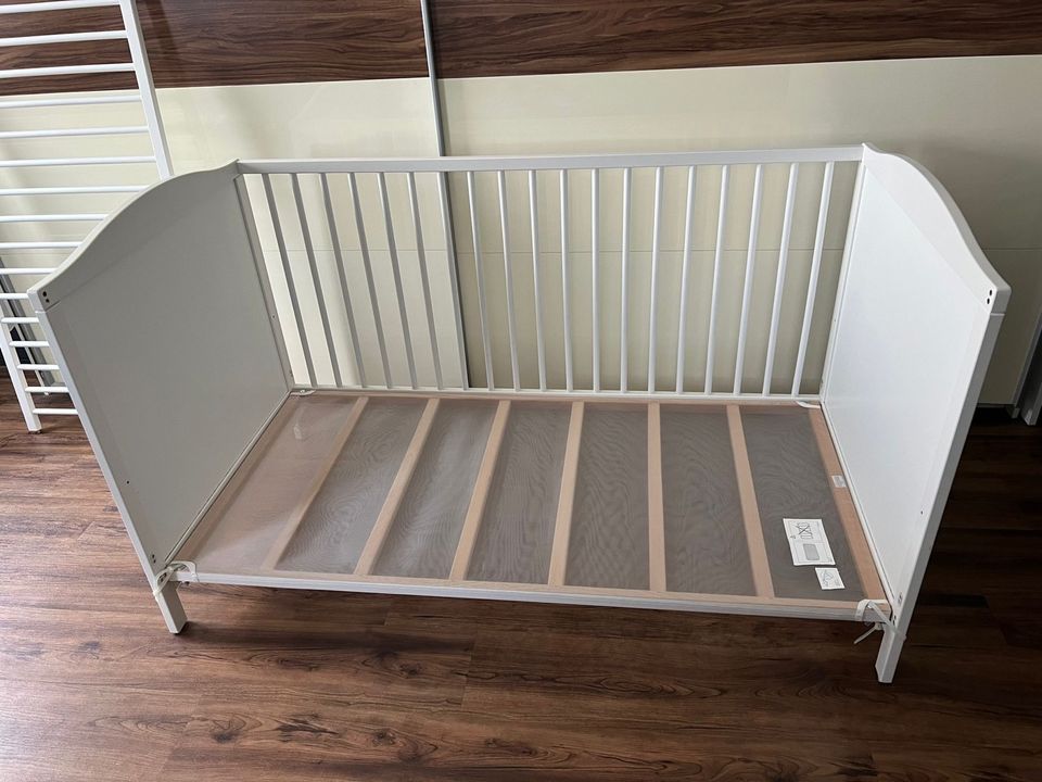 Babybett von Ikea in Krefeld