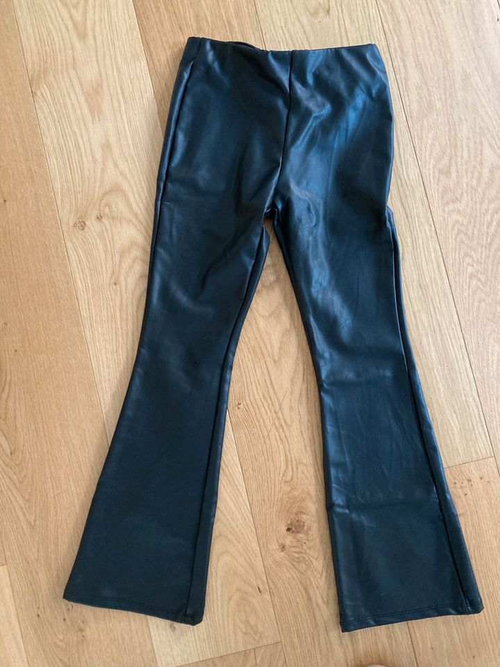 C&A Hose 146 schwarz Kunstleder wie Leggings, wie neu in Haßloch