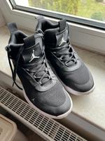 Jordan Jumpman 2020 Schwarz Weiß Bayern - Saal Vorschau