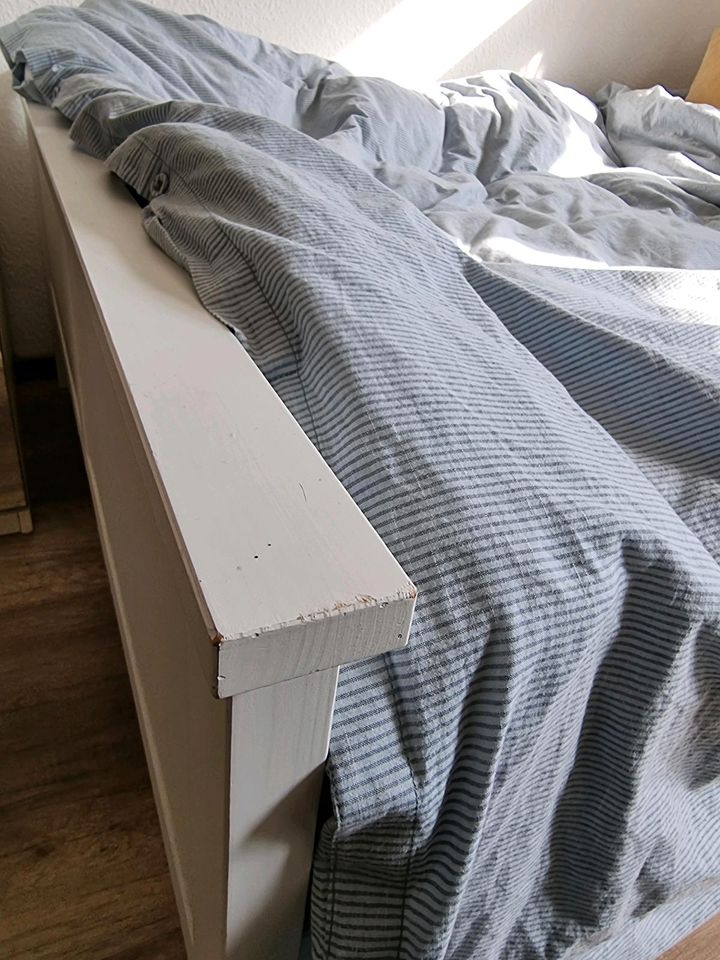 Ikea Hemnes Bett 140x200m weiß in Berne