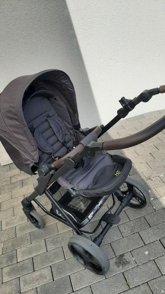 Kinderwagen T-Light / Kombiwagen in Friedland