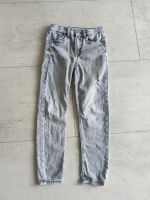 Zara Skinny fit Jeans Gr.122, grau Nordrhein-Westfalen - Ratingen Vorschau