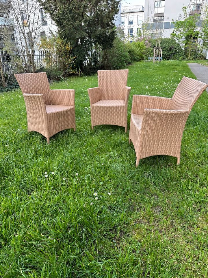 Gartenstühlen in Darmstadt