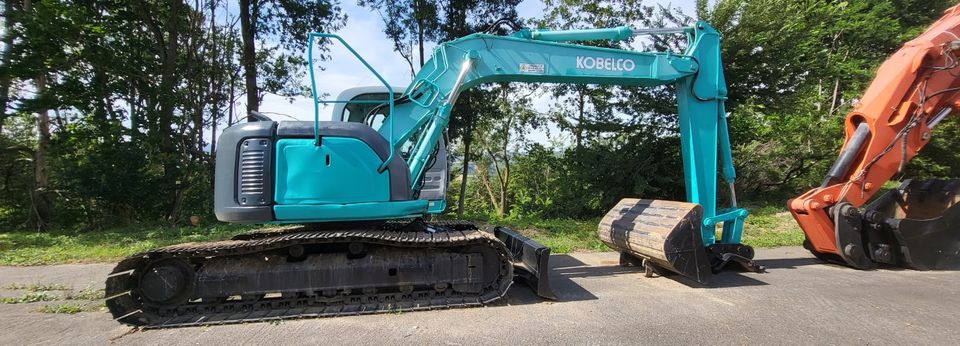 ​ ✔️​ Bagger  Kobelco SK135 SR LC Hydraulikbagger mit Planierschild  Kurzheckbagger Kompaktbagger Kettenbagger in Frankfurt am Main