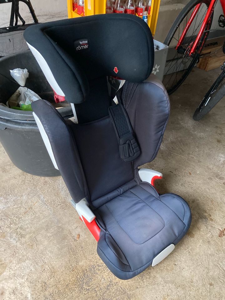 Römer Kidfix xp 15-36 kg mit Isofix preis gesenkt! in Düsseldorf