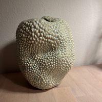 Ausgefallene kleine Design Vase hellgrün 15cm Nordrhein-Westfalen - Overath Vorschau