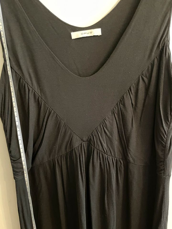 Kleid Stretch Opus,  und andere ab 10€ in Halle