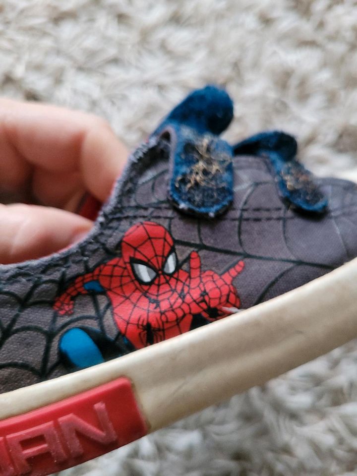 Spiderman Schuhe Gr. 25/26 in Holzminden