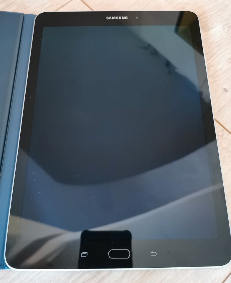 Samsung Galaxy Tab 3 mit Original Samsung Tastatur in Mindelheim