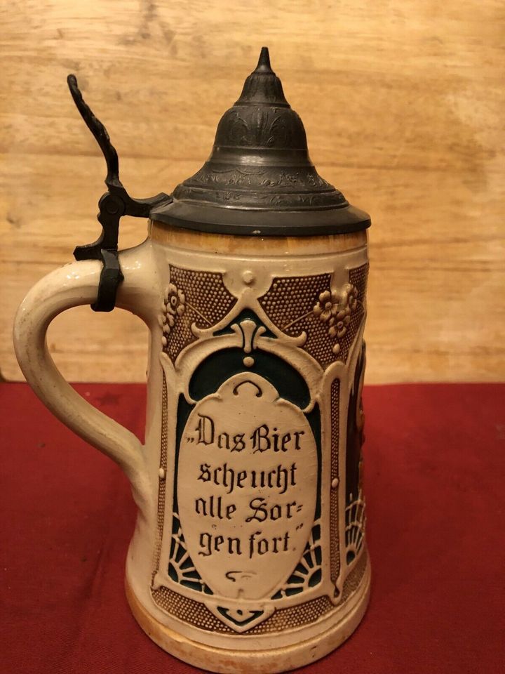 Bierseidel / Bierkrug mit Zinndeckel, alt, 0,5 L in Dänischenhagen