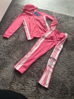 Adidas Anzug Jogginganzug Pink Gr. 152 NEU Nordrhein-Westfalen - Kerpen Vorschau