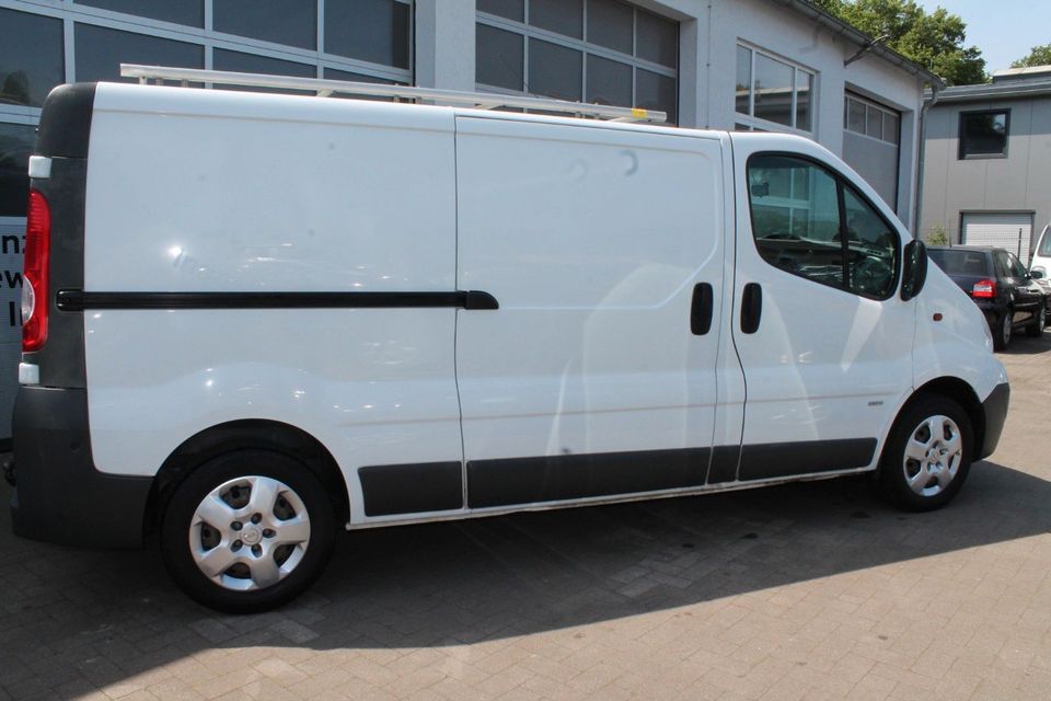 Opel Vivaro Kasten/Kombi Kasten L2H1 2,9t in Rastede