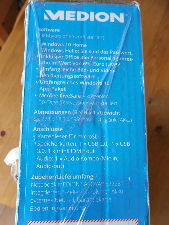 Medion Notebook Convertible Akoya (MD 61900) 11,6 Zoll, neuwertig in Kiel