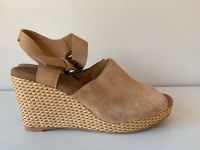 Neu Toms Sandale beige Leder Gr 38 NP 75€ Schleswig-Holstein - Hemdingen Vorschau