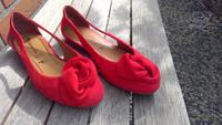 Tamaris Ballerinas Leder Samt-Wildleder Rot Gr. 38 neuwertig Niedersachsen - Leer (Ostfriesland) Vorschau