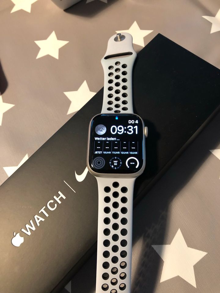 Apple Watch 7 45 mm in Berlin