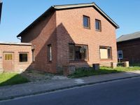 Sanierungsbedürftiges Einfamilienhaus in Lunden Dithmarschen - Lunden Vorschau