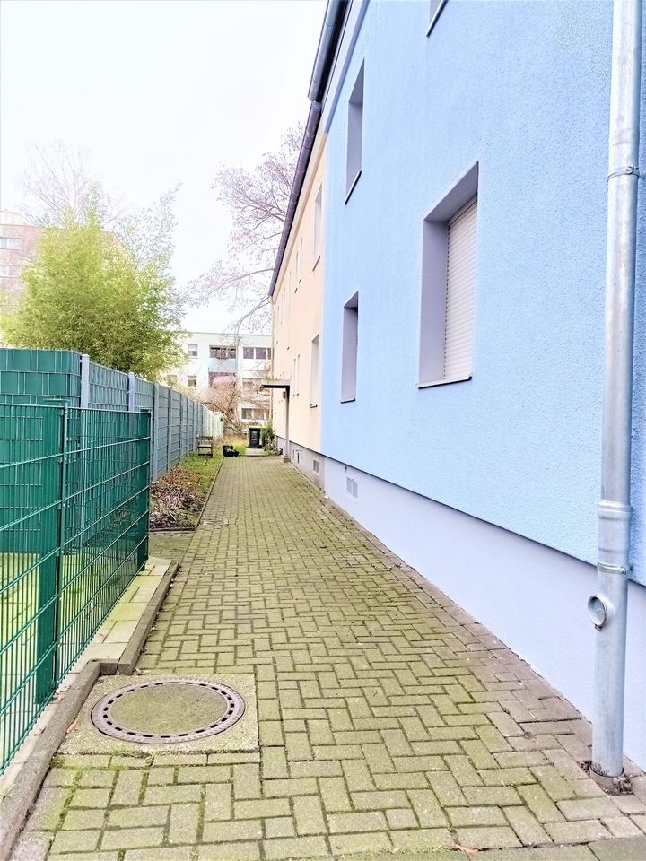 Gepflegtes Mehrfamilienhaus in einer ruhigen Seitenstraße in Duisburg Hamborn/ Neumühl in Duisburg