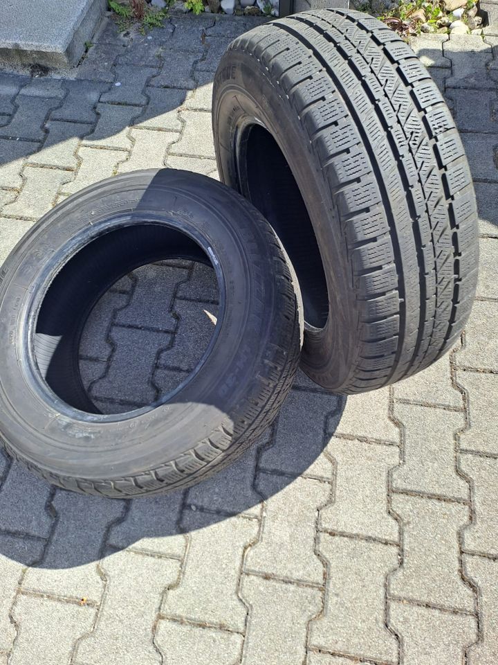 2x Winterreifen Bridgestone Blizzak 215/65/16 98H in Allershausen